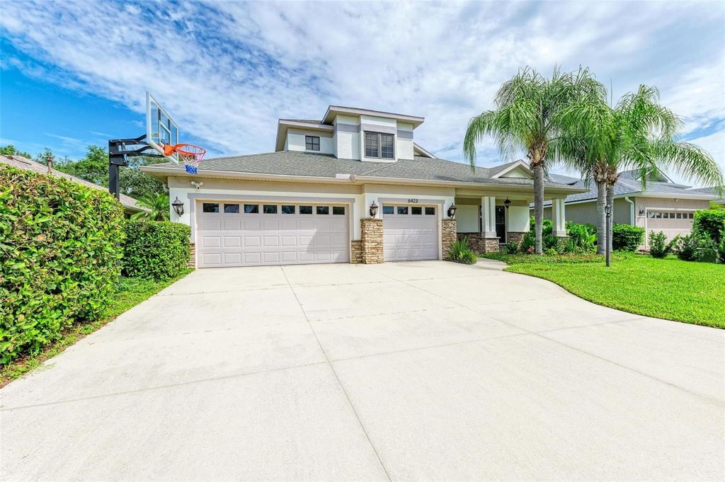 Photo of 6423 Royal Tern Circle, Lakewood Ranch, FL 34202 (MLS # A4655521)