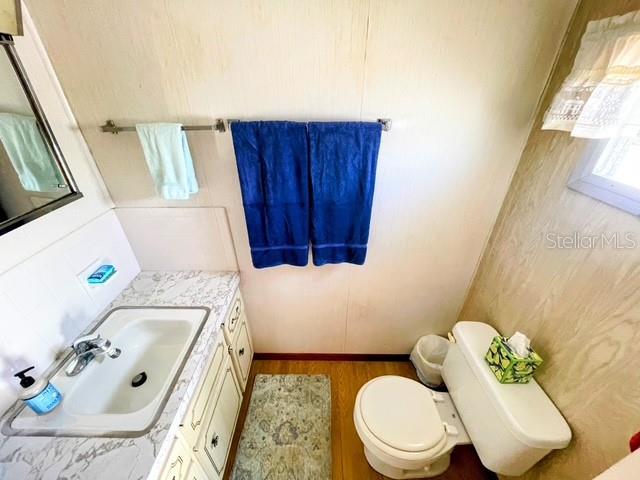 COUNTRY CLUB ESTATES - Residential