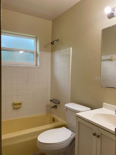 DELTONA LAKES UNIT 11 - Residential Lease