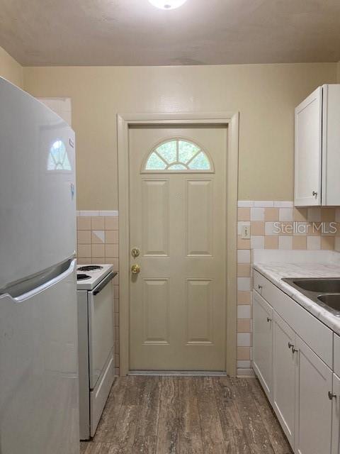 DELTONA LAKES UNIT 11 - Residential Lease