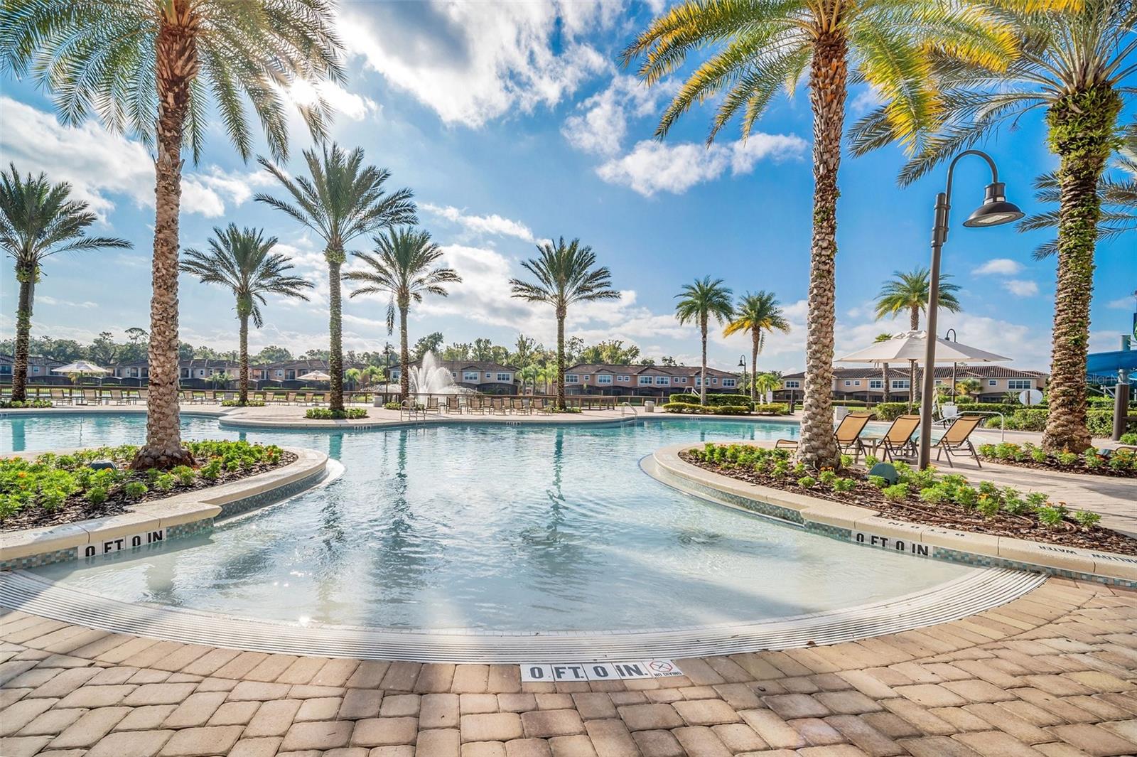 REGAL OAKS AT OLD TOWN - Residential