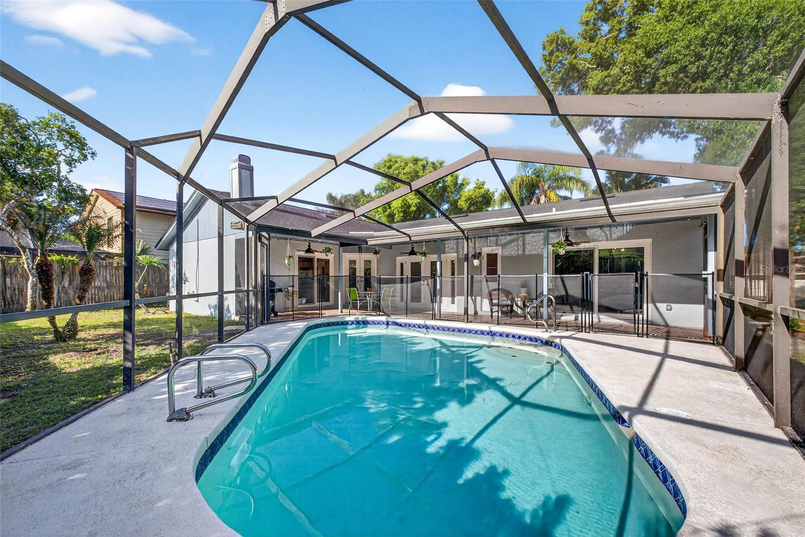 RAINTREE TERRACE ADD - Residential