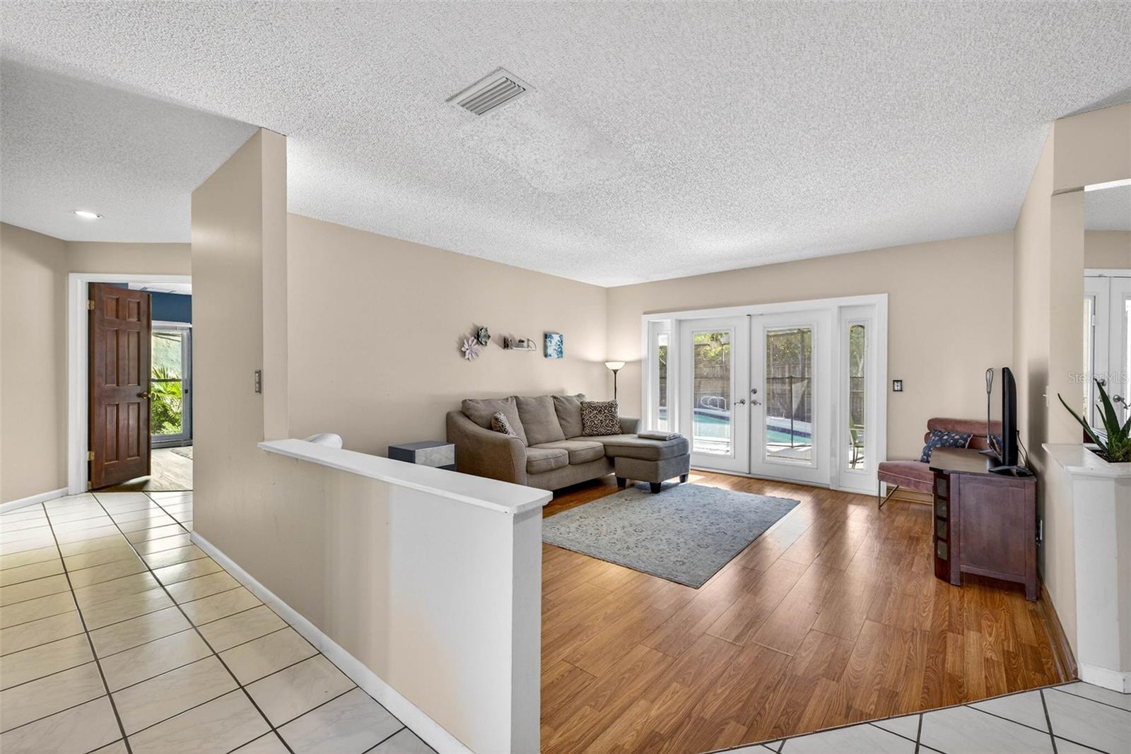 RAINTREE TERRACE ADD - Residential