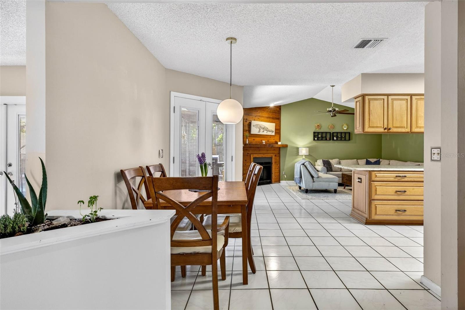 RAINTREE TERRACE ADD - Residential