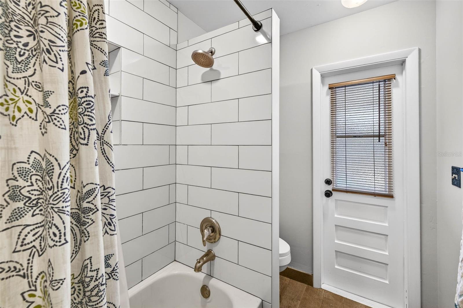 RAINTREE TERRACE ADD - Residential