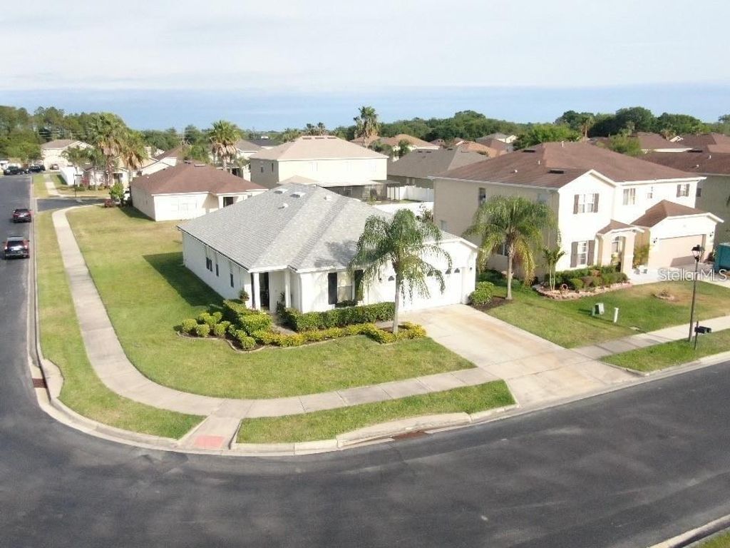 Photo of 483 Setting Sun Drive, Winter Garden, FL 34787 (MLS # O6379134)