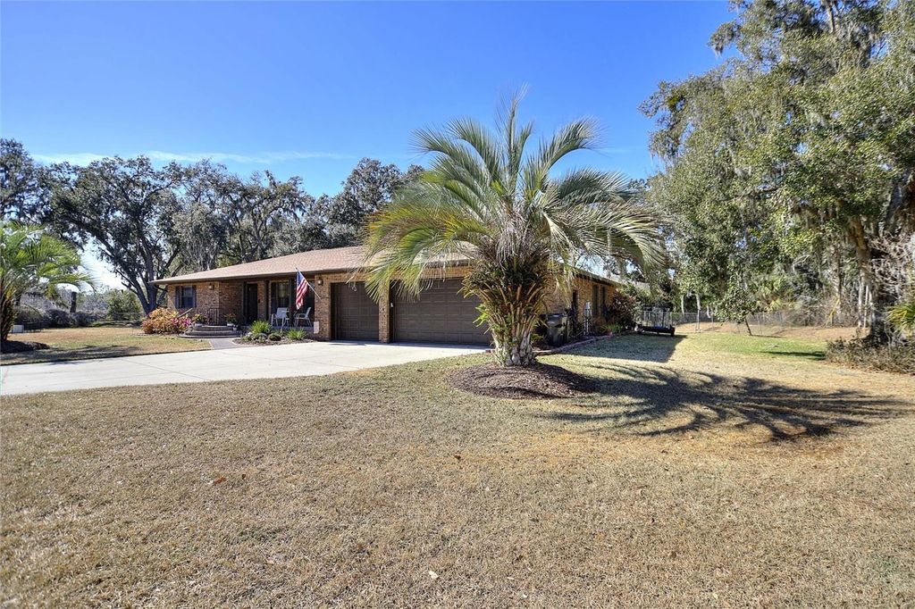 Photo of 7853 Rolling Grove Drive E, Lakeland, FL 33810 (MLS # L4959151)