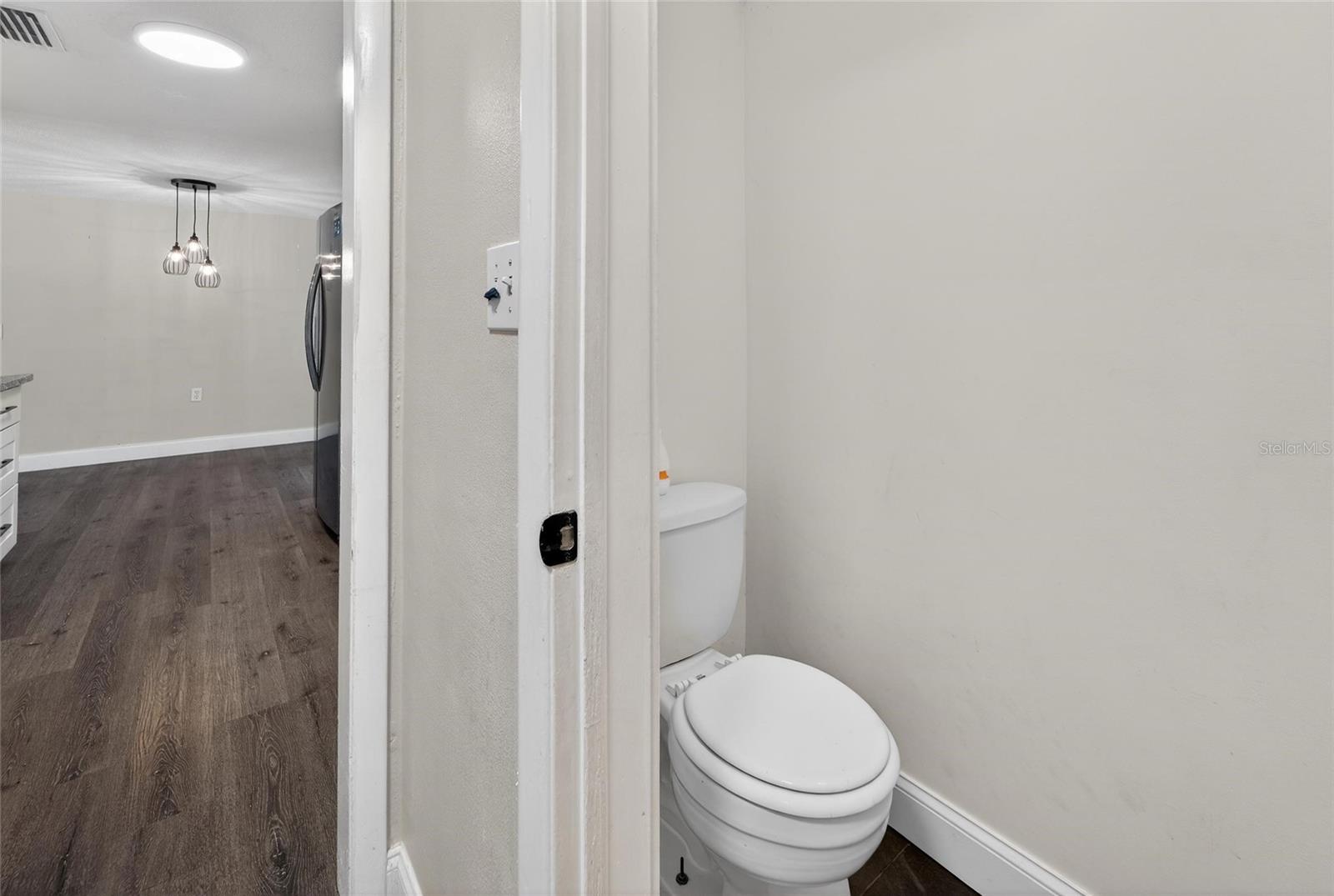 COLONIAL HILLS - Residential