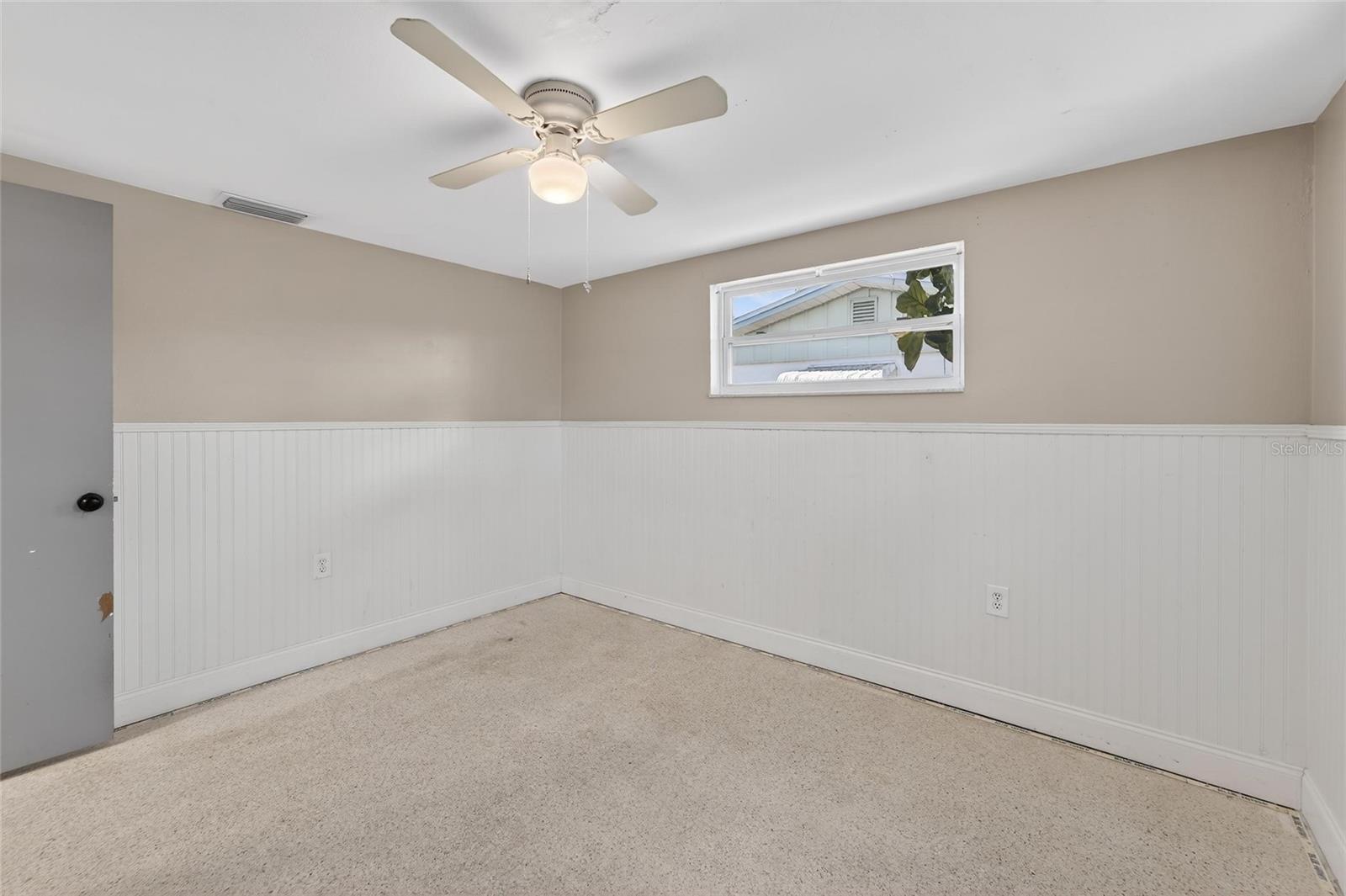 COLONIAL HILLS - Residential