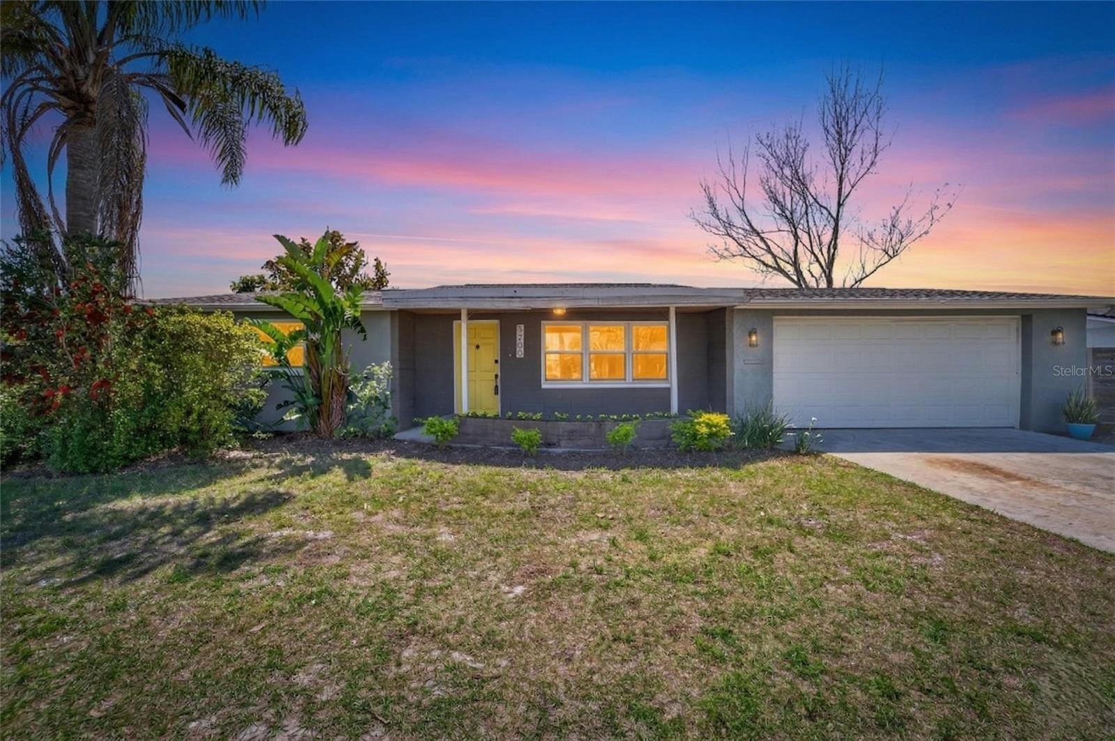 COLONIAL HILLS - Residential