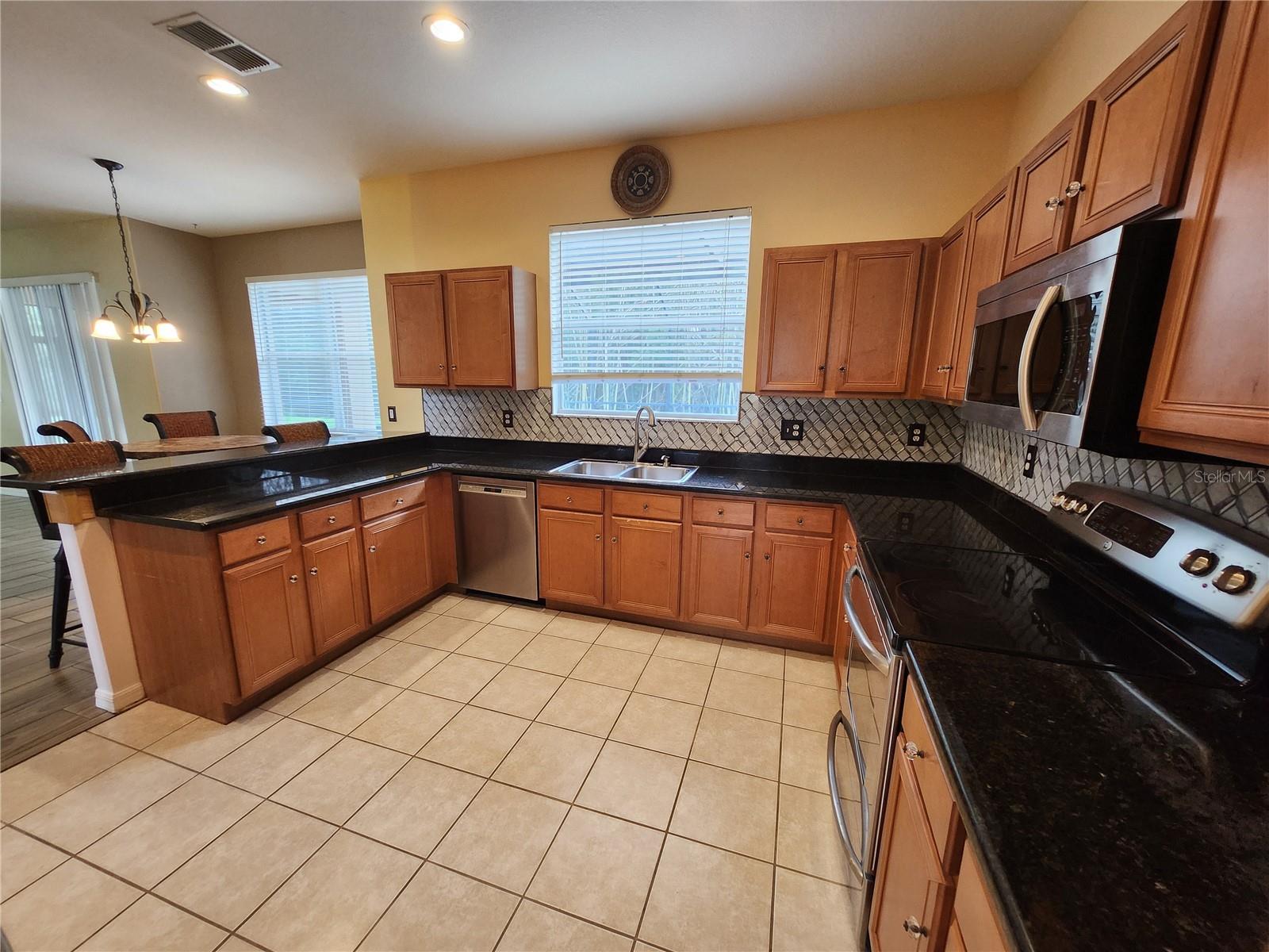 HERON POINT AT SABLE RIDGE PHASE 1D - Residential Lease