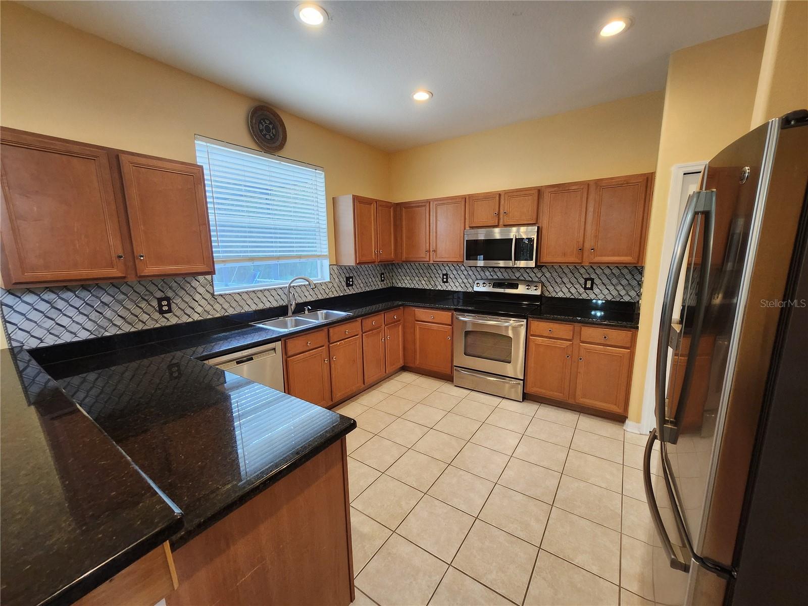 HERON POINT AT SABLE RIDGE PHASE 1D - Residential Lease