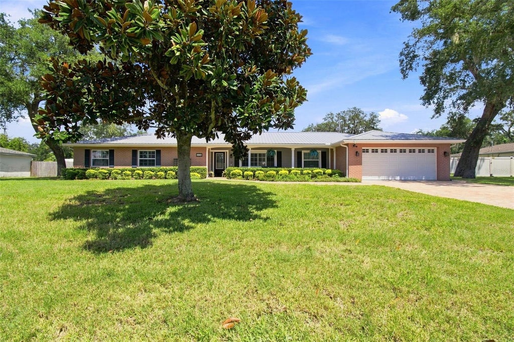 Photo of 610 Hitching Post Drive, Brandon, FL 33511 (MLS # W7889373)