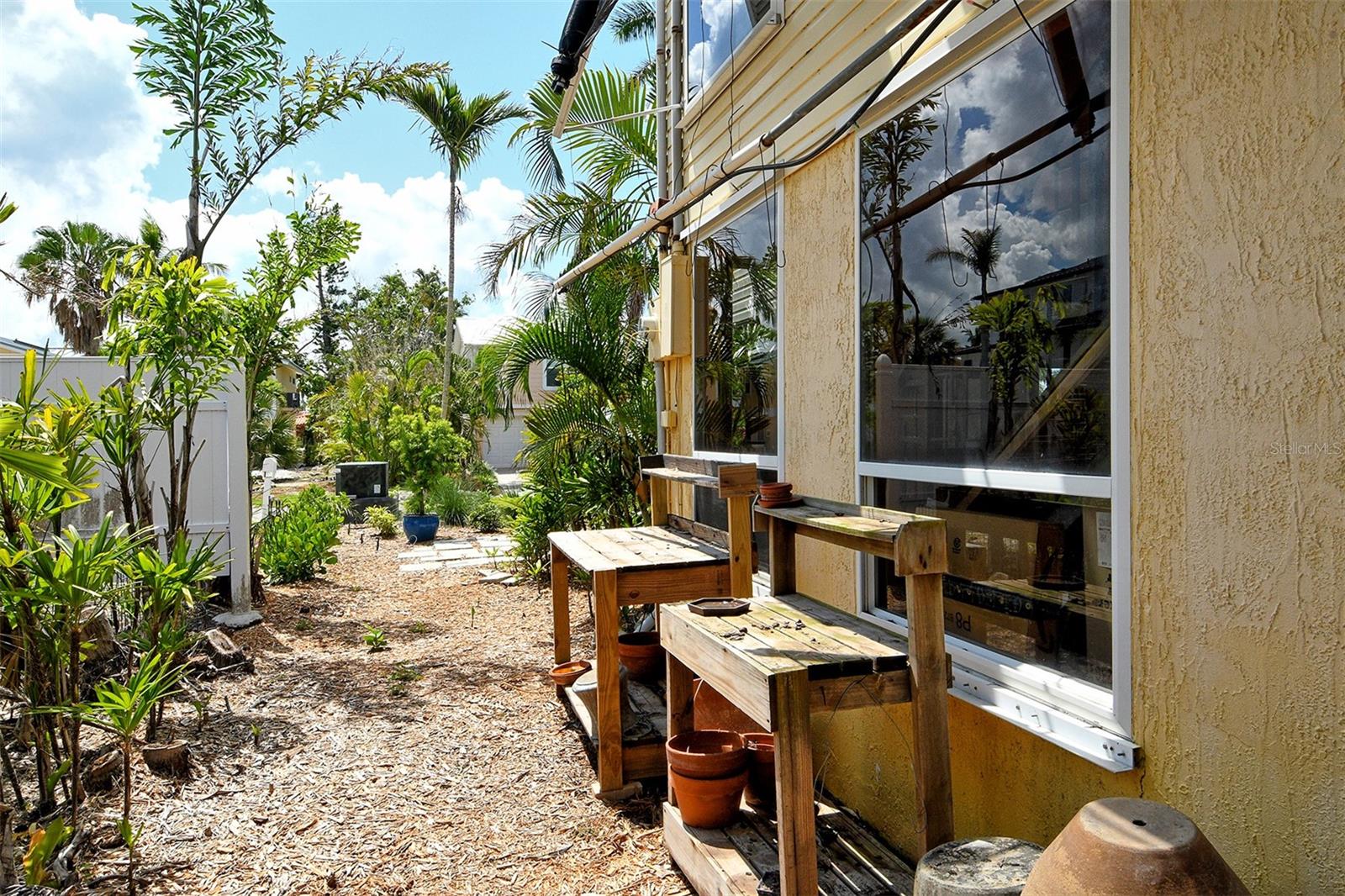 SLEEPY LAGOON PART NO 2 - Residential