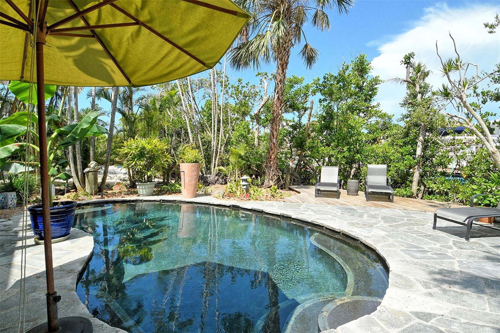 SLEEPY LAGOON PART NO 2 - Residential