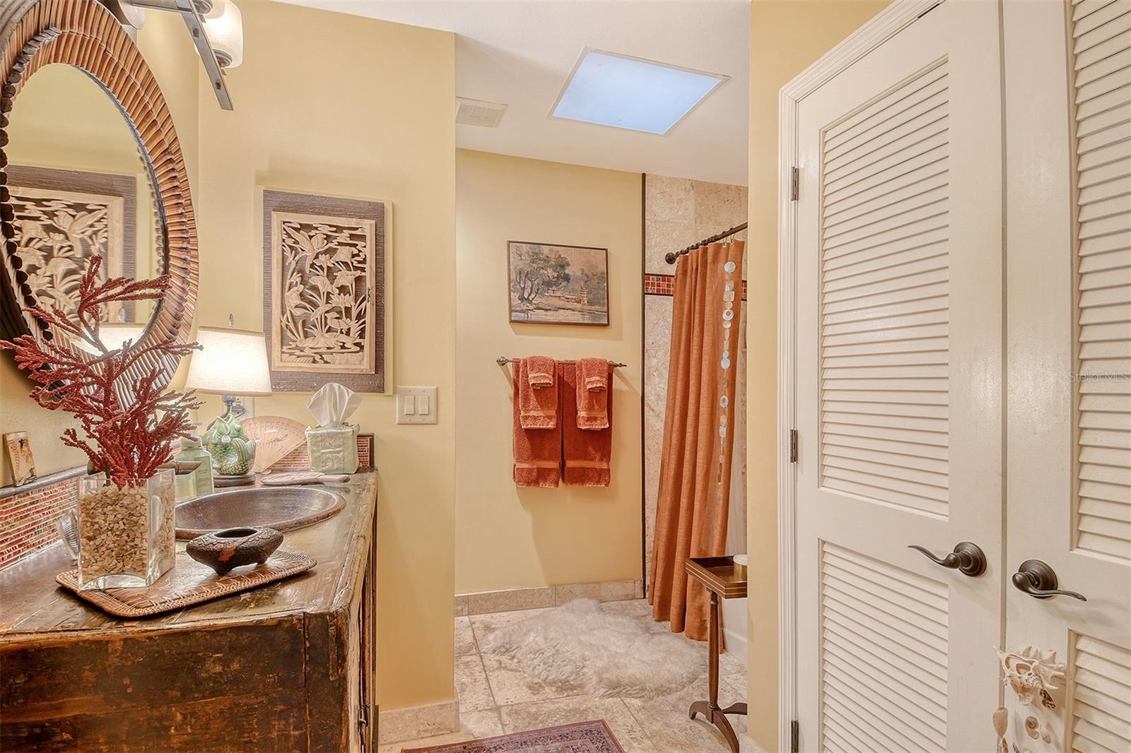 SLEEPY LAGOON PART NO 2 - Residential