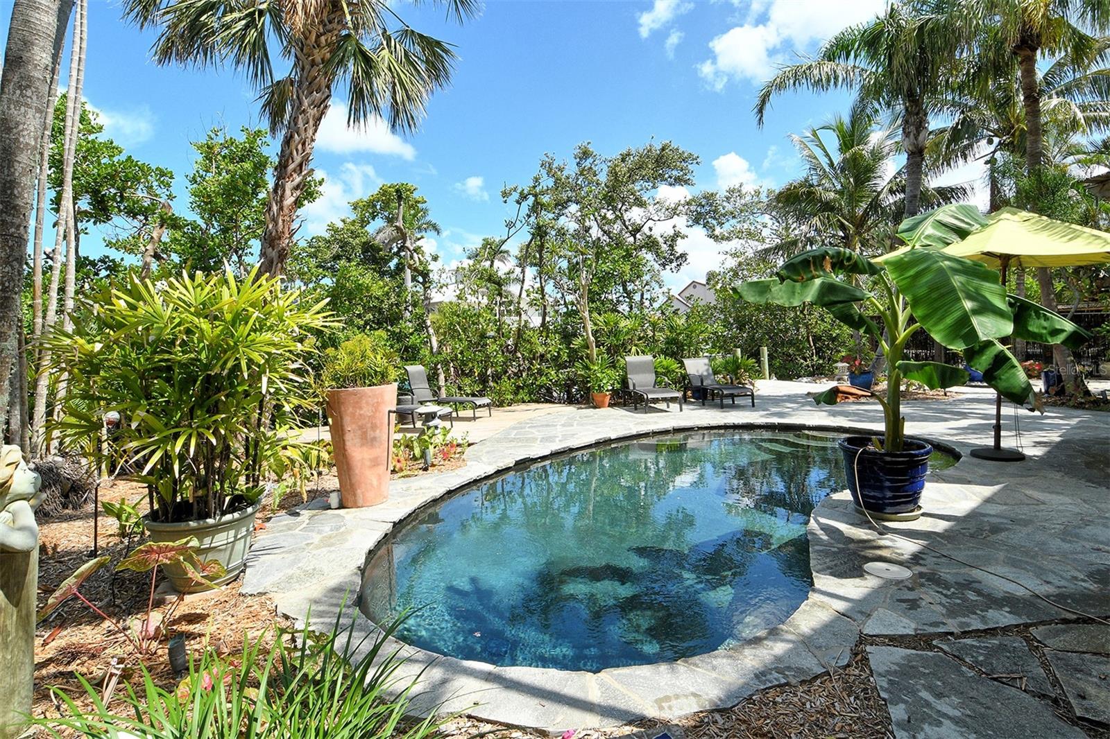 SLEEPY LAGOON PART NO 2 - Residential