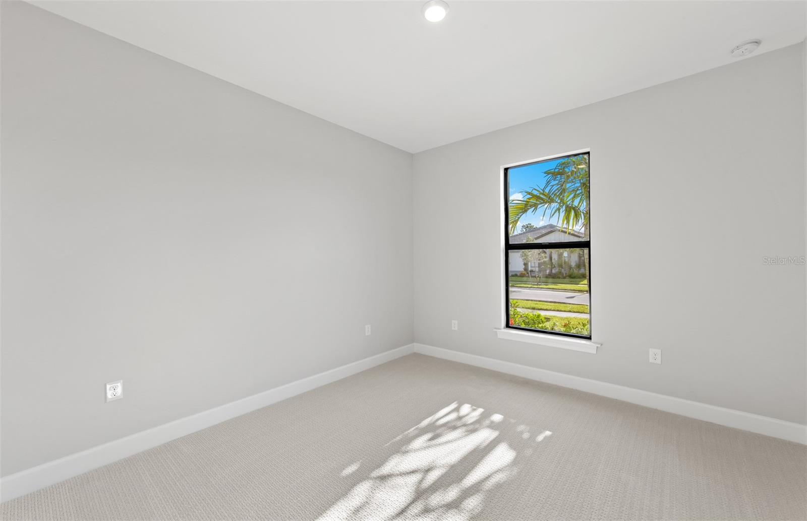 ARBOR OAKS AT THE WOODLANDS - Residential