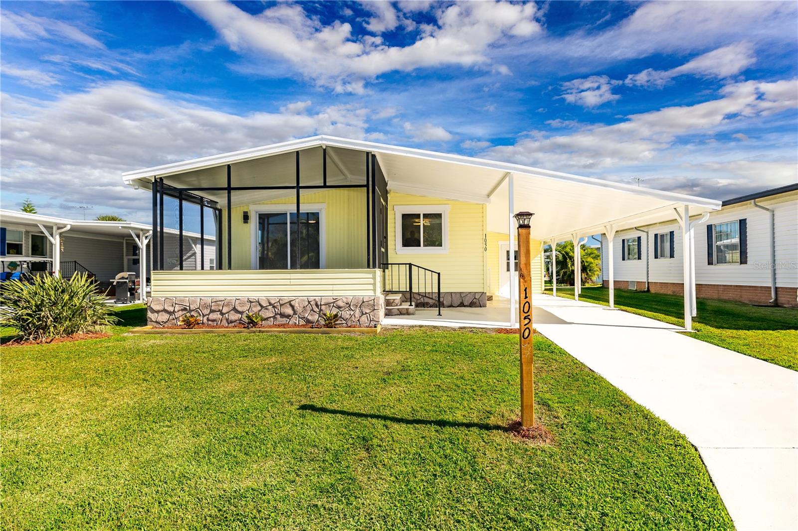 BAREFOOT BAY UNIT 02 PT 10 - Residential