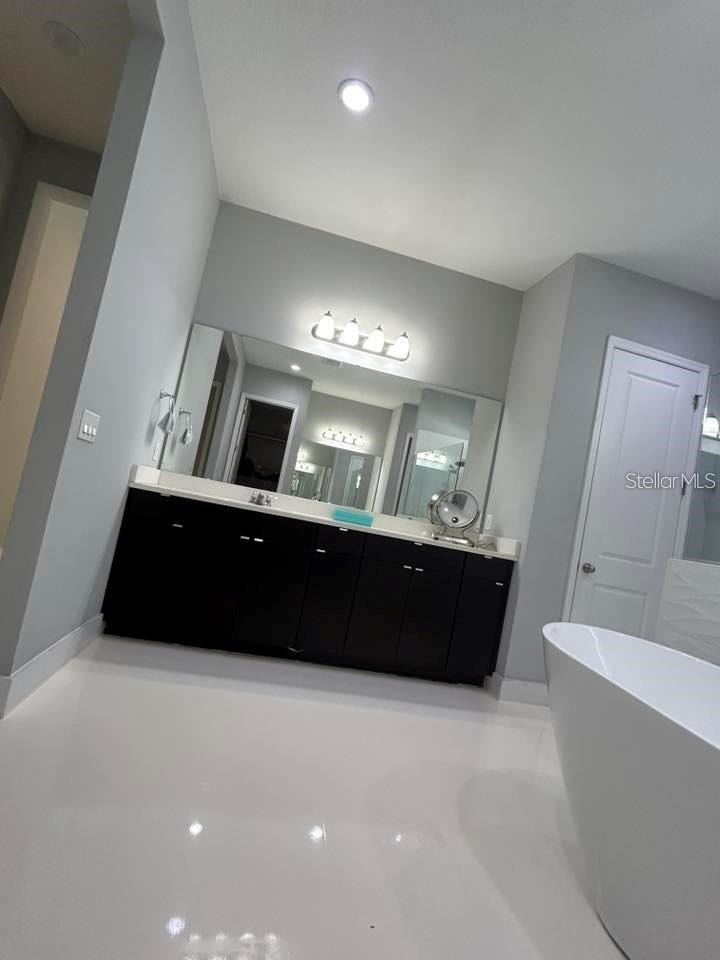 LAKE PRESERVE PH 2 - Residential Lease