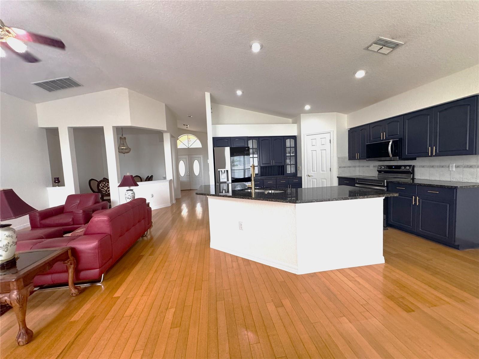 12935 PINEFOREST WAY W