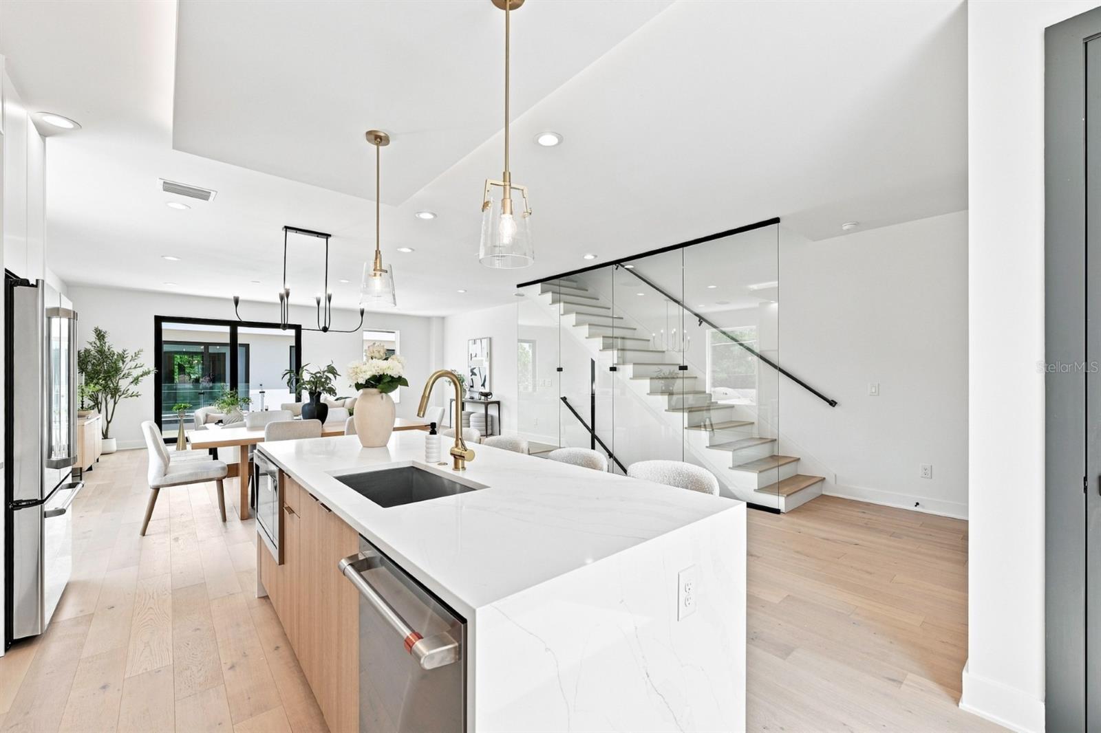 310 W COLUMBUS DRIVE 3