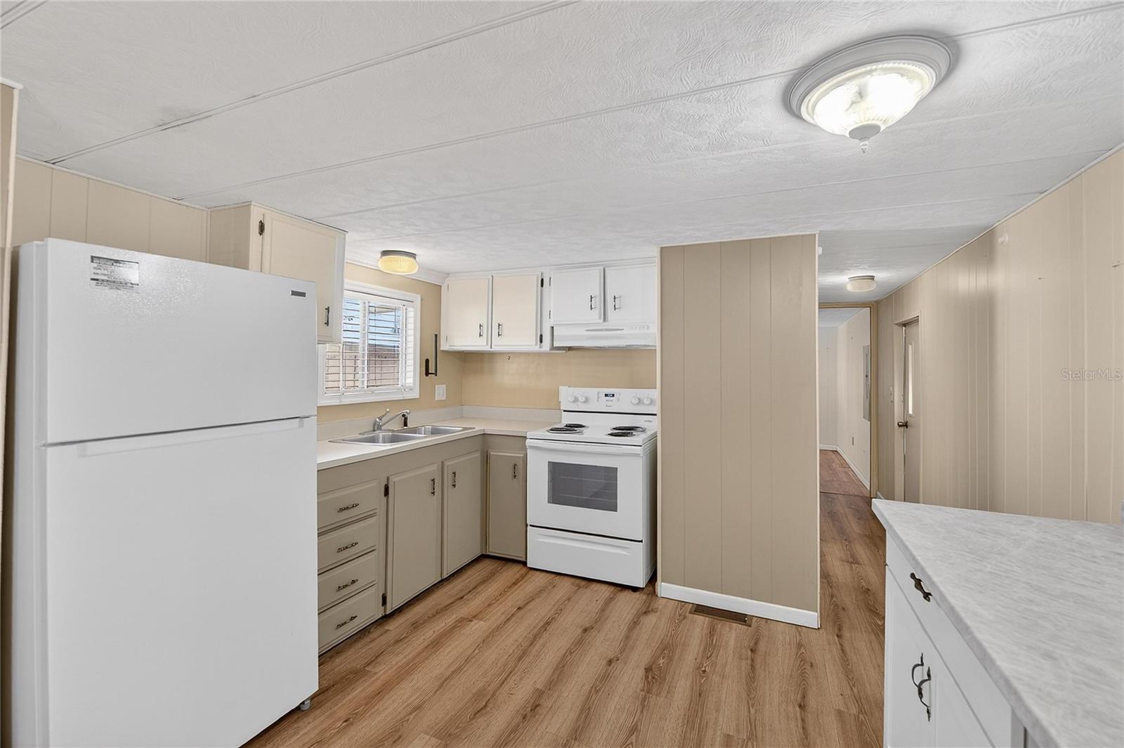 SLEEPY HOLLOW MOBILE ESTATES - Residential