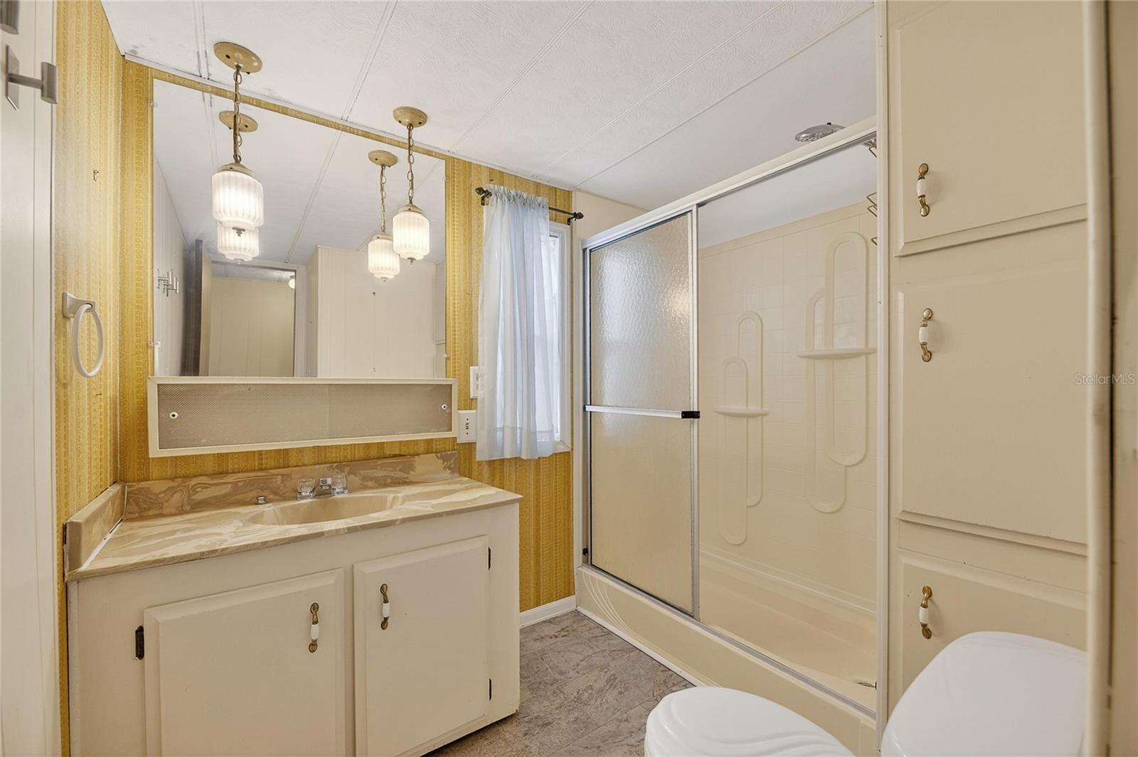 SLEEPY HOLLOW MOBILE ESTATES - Residential