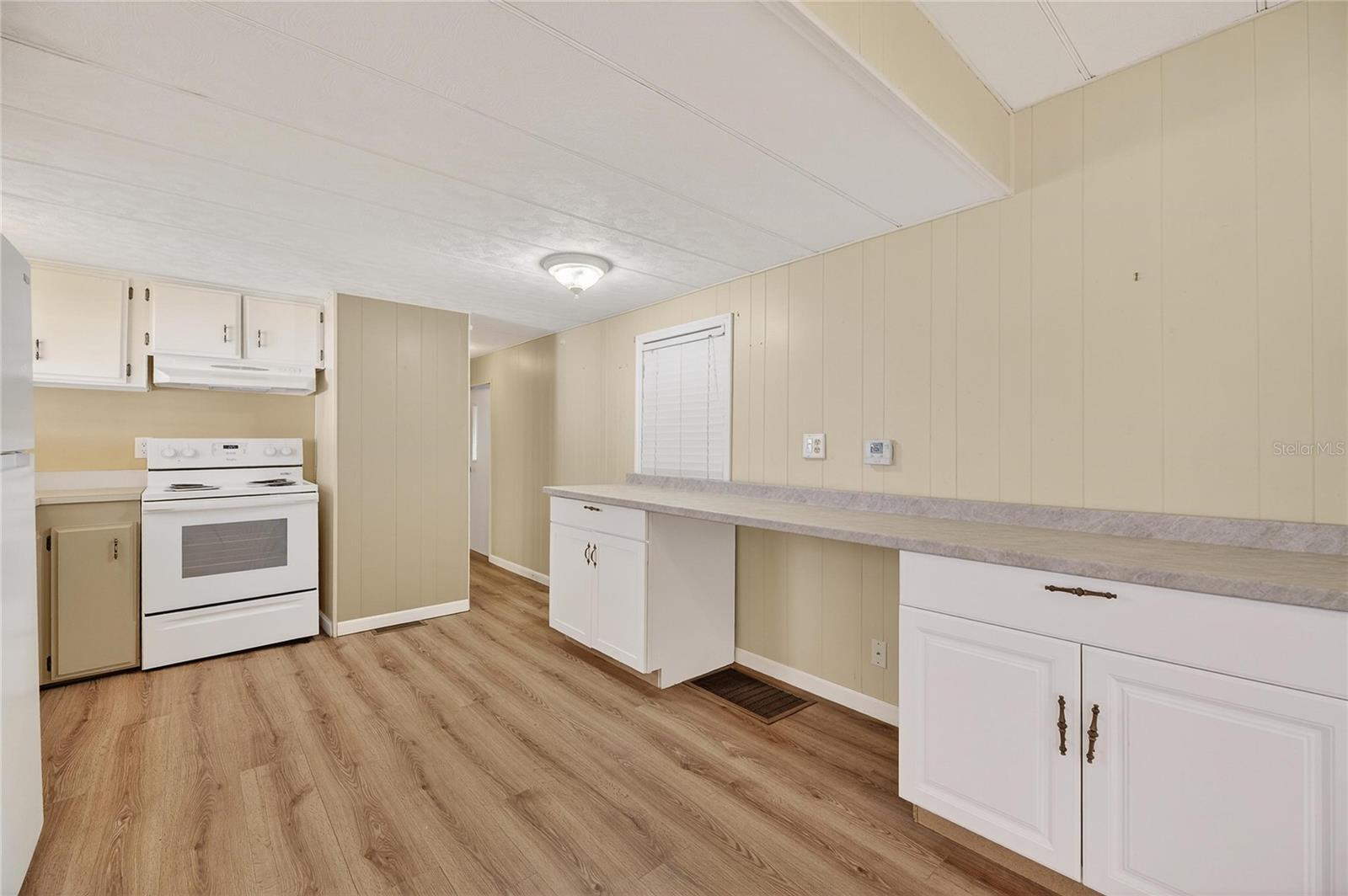 SLEEPY HOLLOW MOBILE ESTATES - Residential