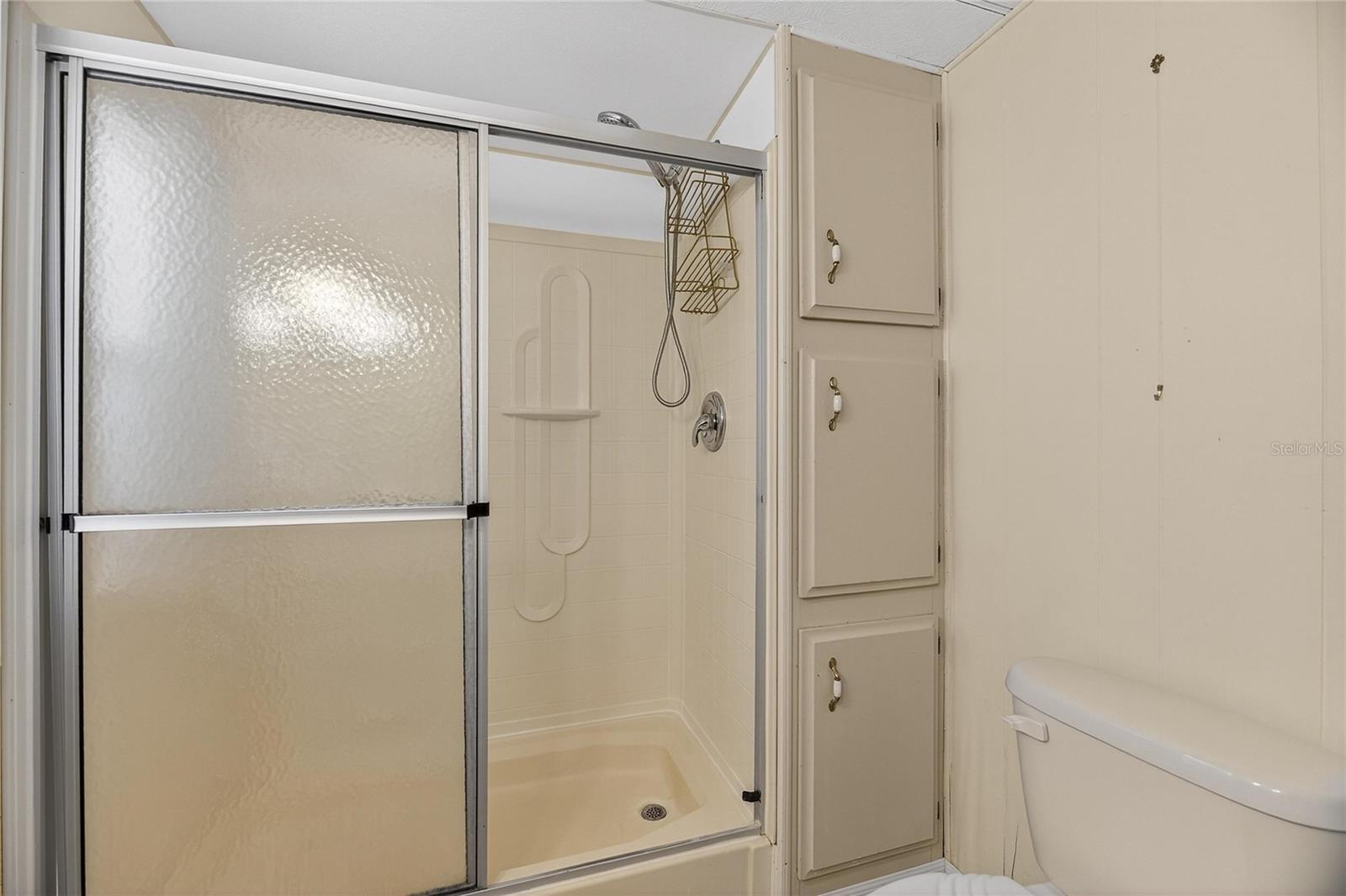 SLEEPY HOLLOW MOBILE ESTATES - Residential