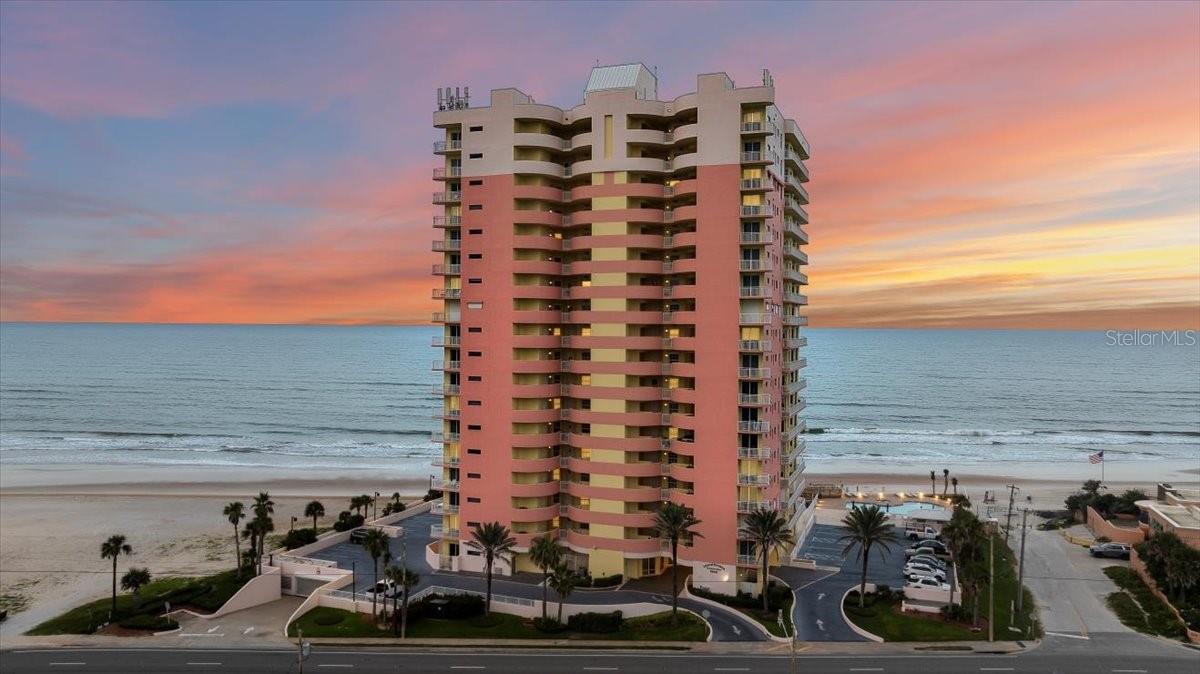 View DAYTONA BEACH, FL 32118 condo