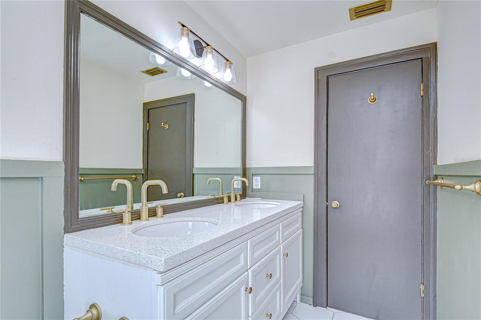 SUTTON ESTATES - Residential