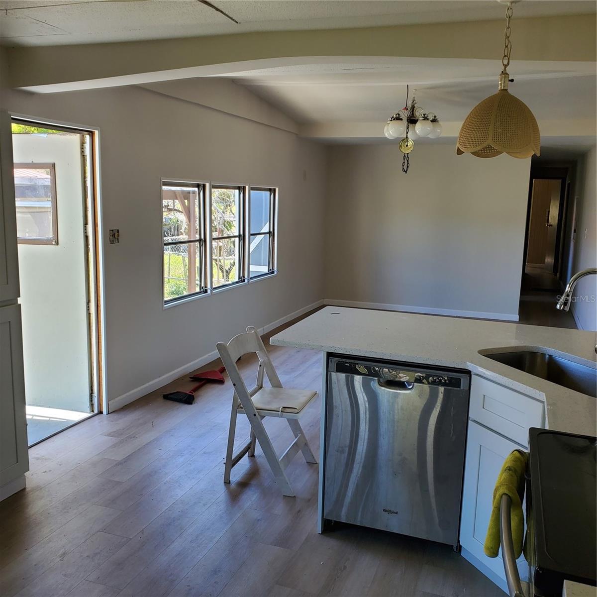 LAKE BRYANT SHORES - Residential