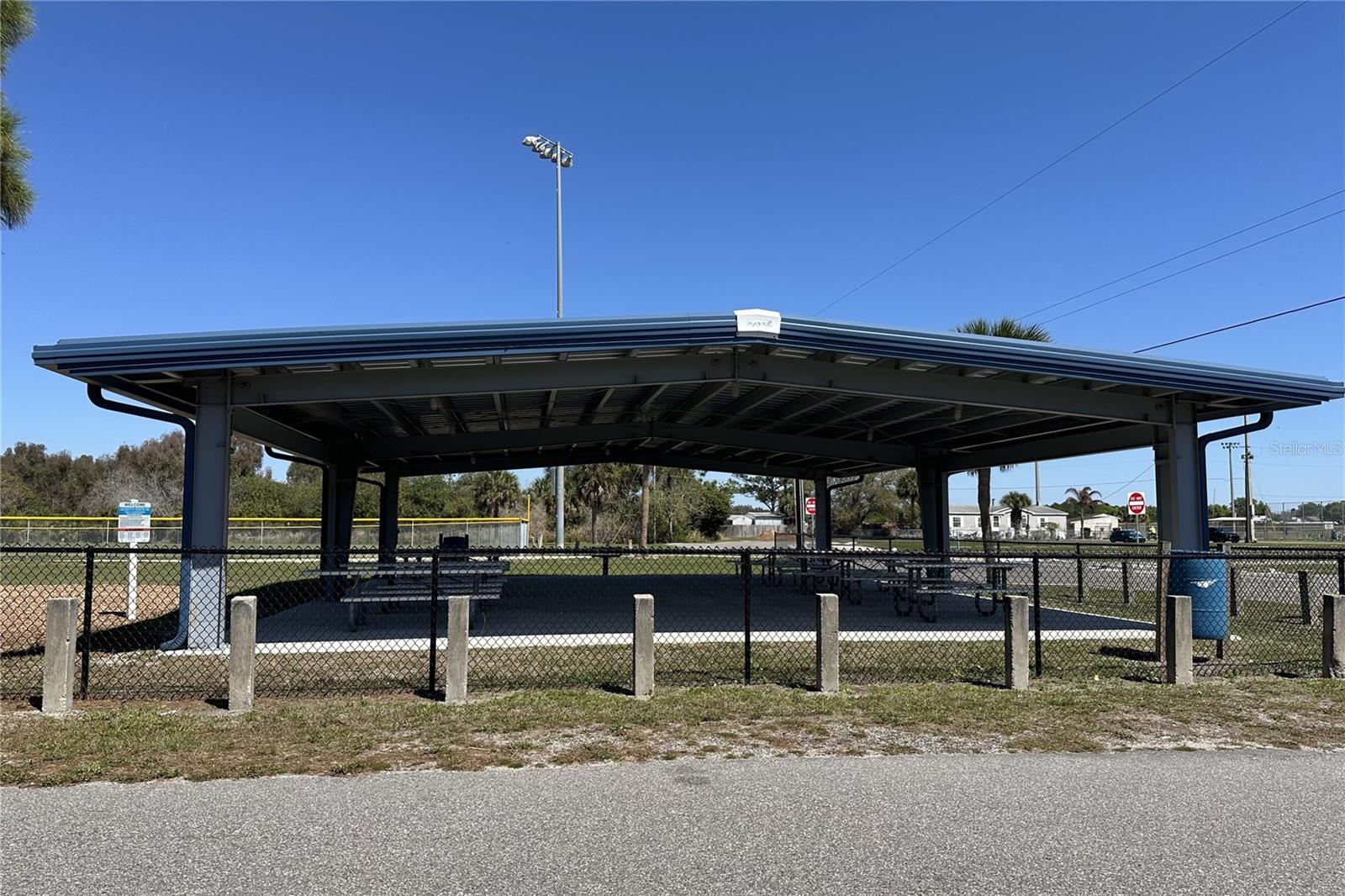 CASA LOMA SUB - Residential Income