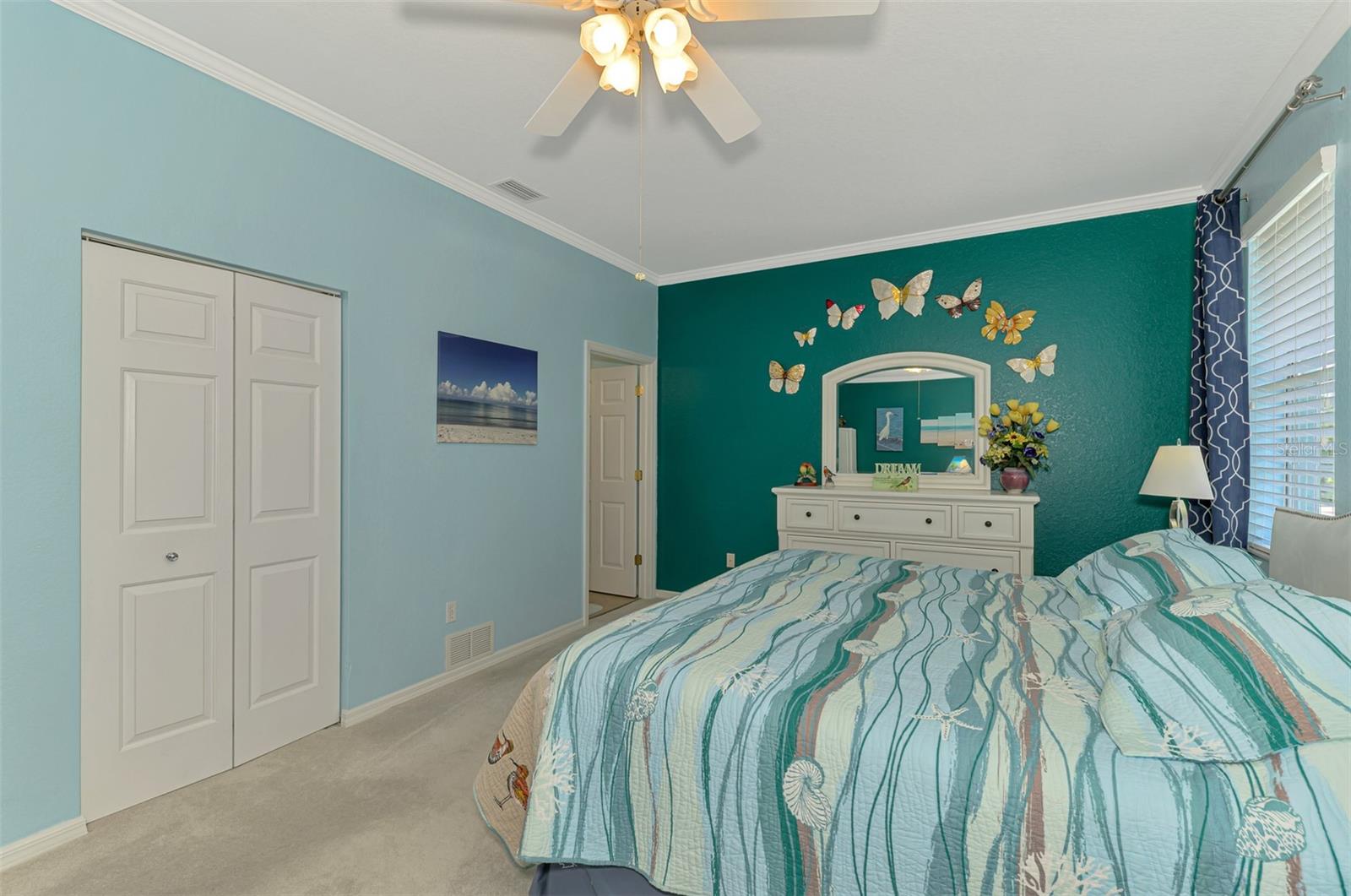 LAKE FRONT VILLAS/HERITAGE LAKE - Residential