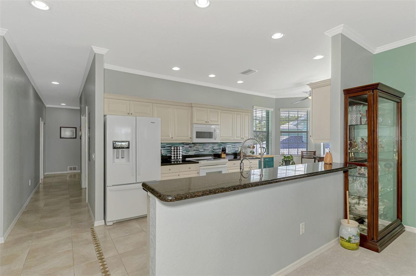 LAKE FRONT VILLAS/HERITAGE LAKE - Residential