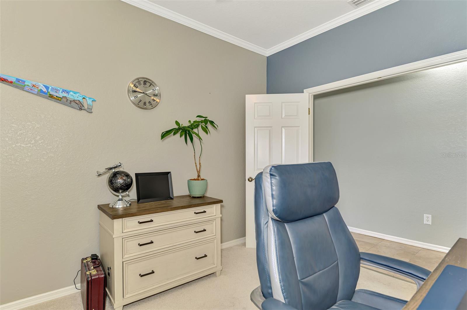 LAKE FRONT VILLAS/HERITAGE LAKE - Residential