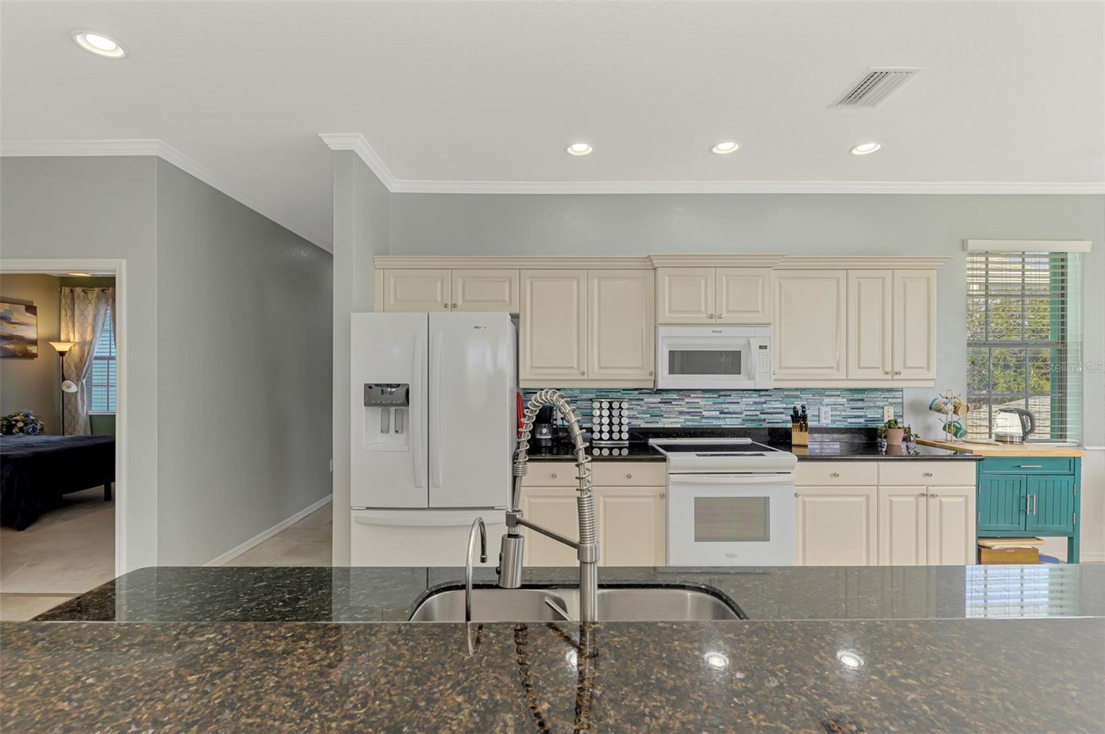 LAKE FRONT VILLAS/HERITAGE LAKE - Residential