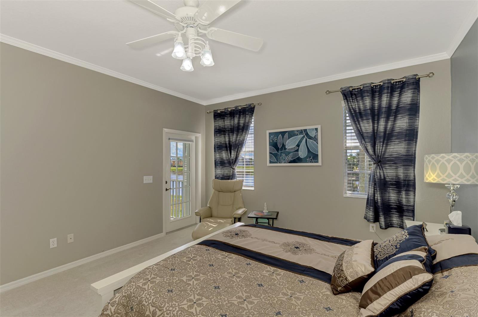 LAKE FRONT VILLAS/HERITAGE LAKE - Residential