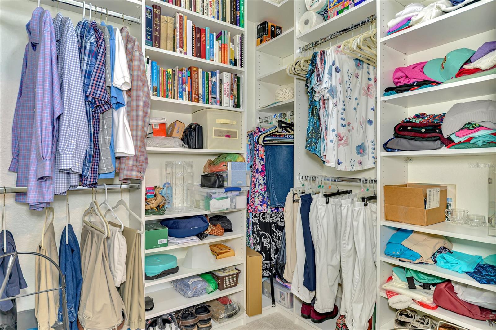 LAKE FRONT VILLAS/HERITAGE LAKE - Residential