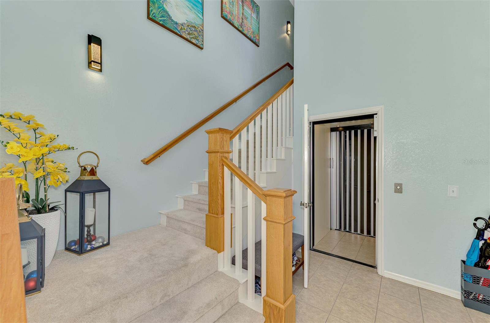 LAKE FRONT VILLAS/HERITAGE LAKE - Residential