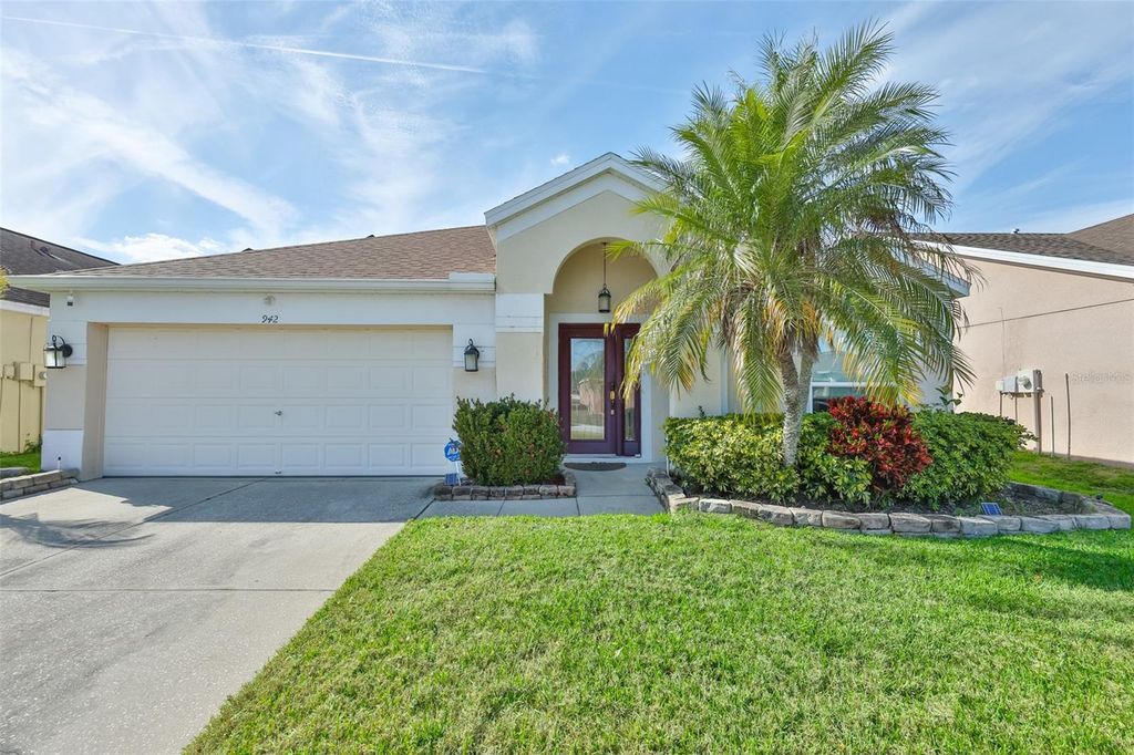 Photo of 942 Ridge Haven Drive, Brandon, FL 33511 (MLS # TB8486027)