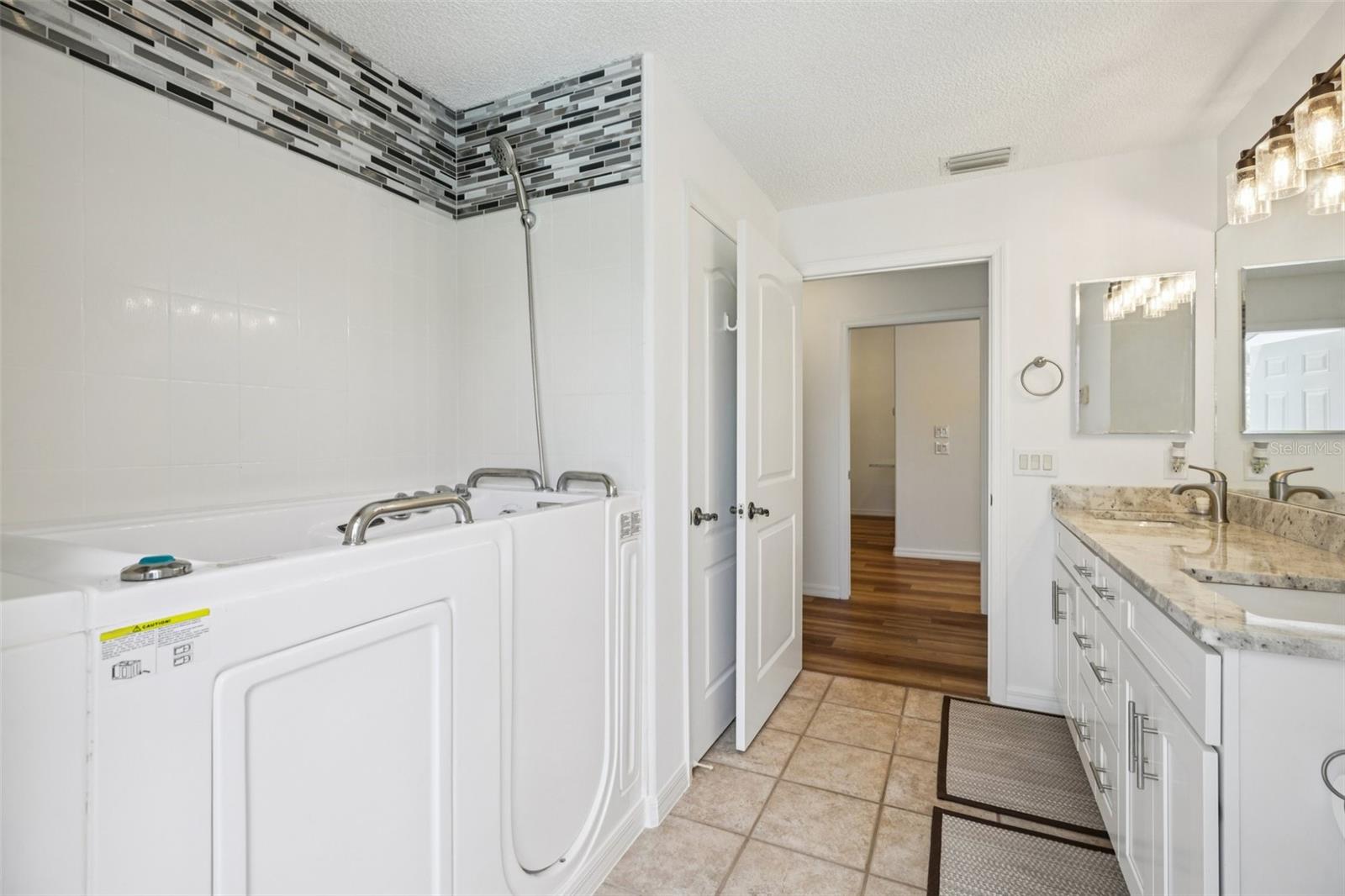 VILLAGES/MARION UN 55 - Residential