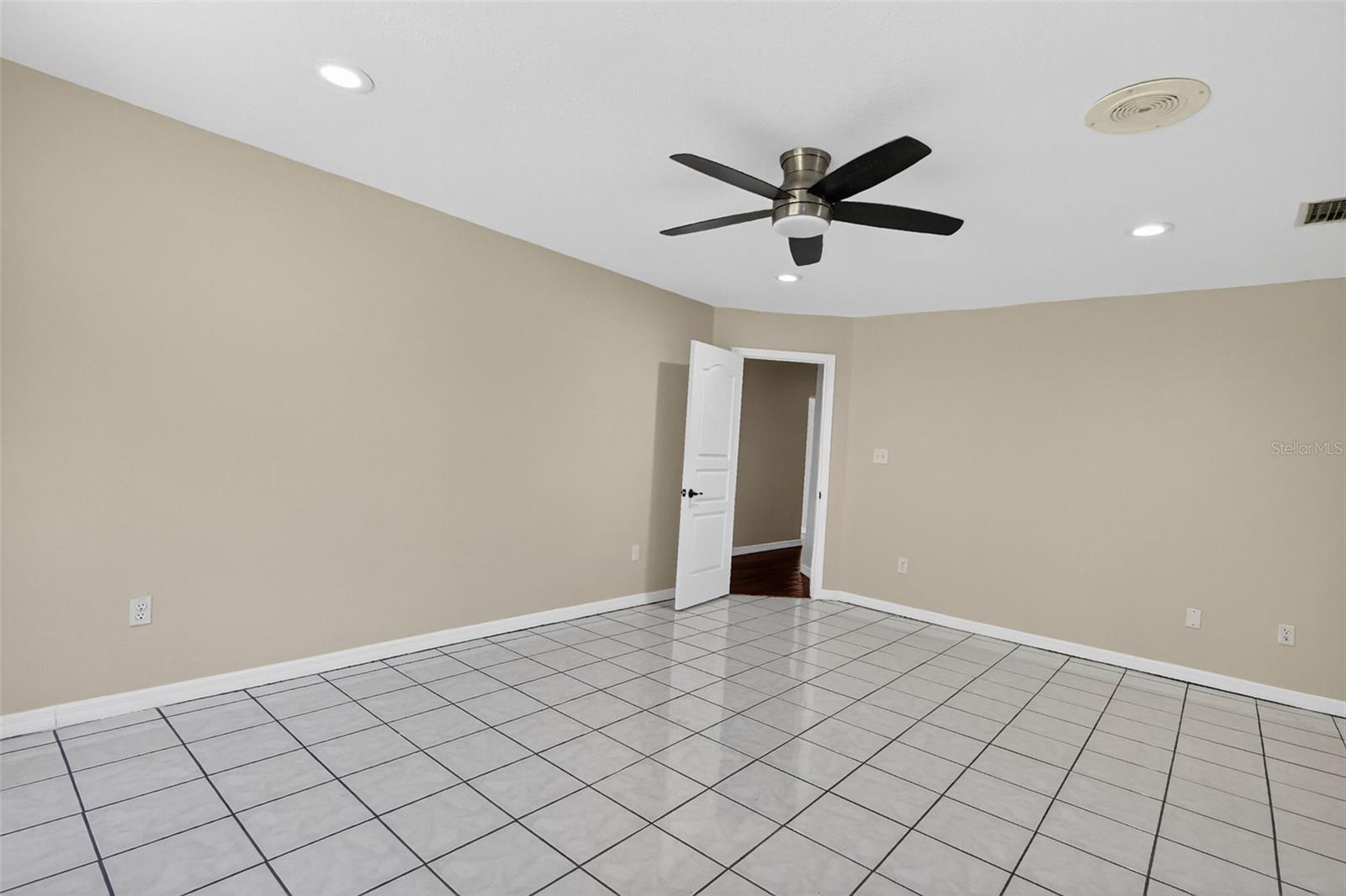 BELLEVIEW BIG OAKS 04 - Residential