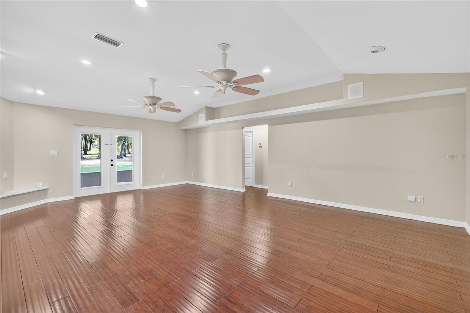 BELLEVIEW BIG OAKS 04 - Residential