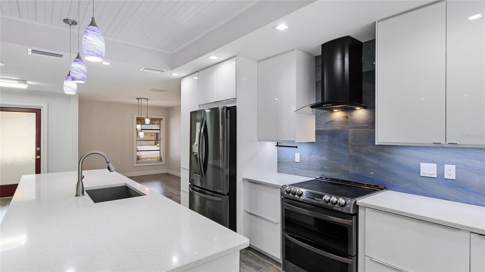 FOREST LAKES - Residential