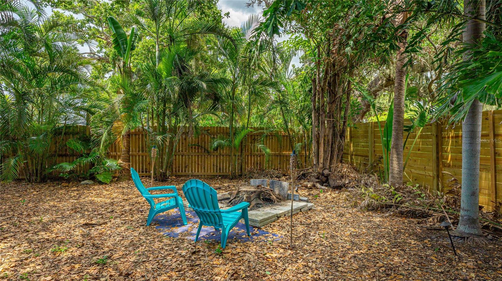 FOREST LAKES - Residential