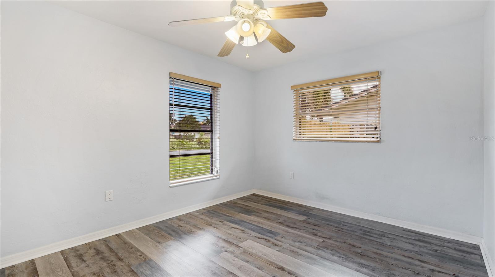 FOREST LAKES - Residential