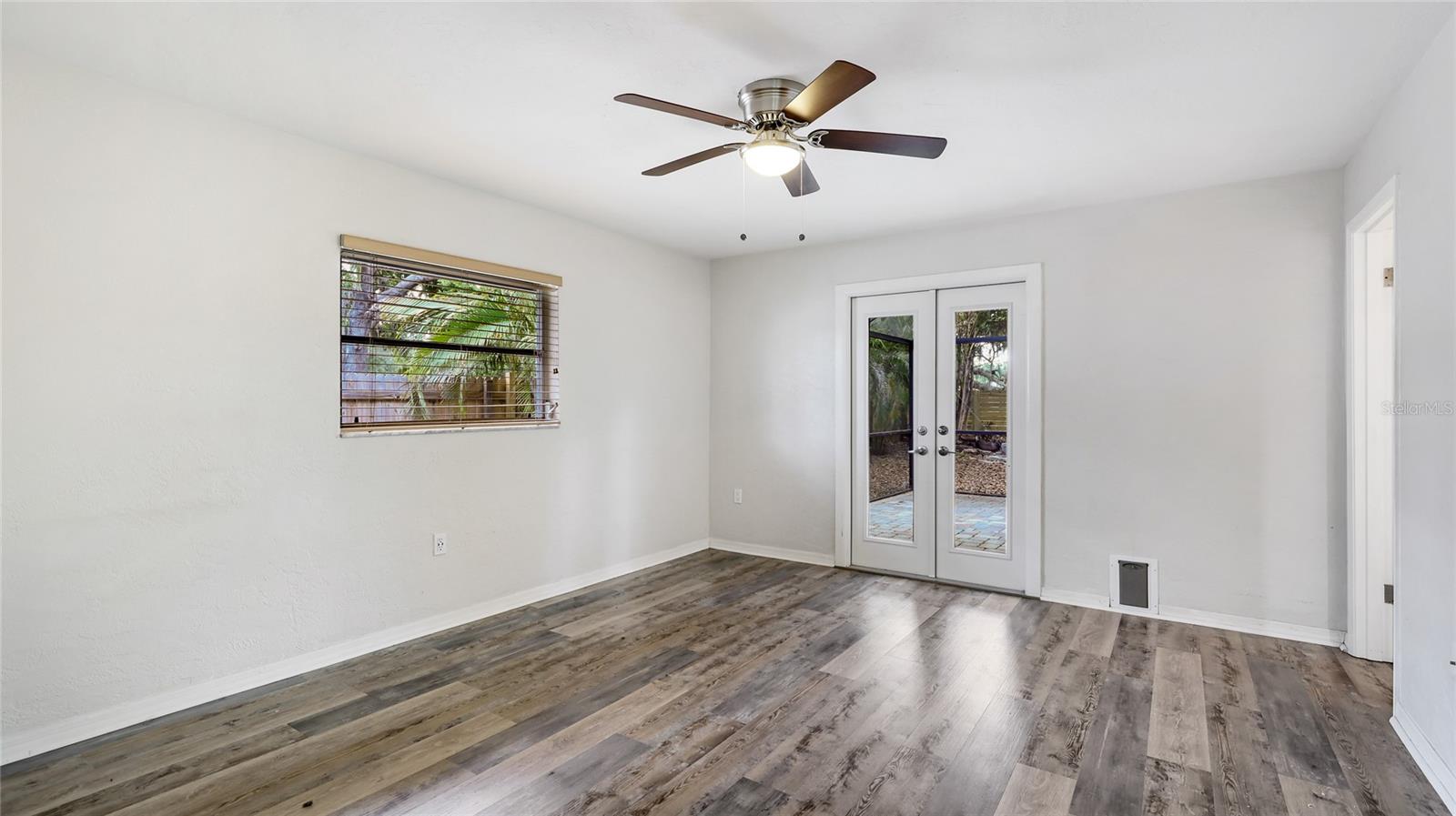 FOREST LAKES - Residential