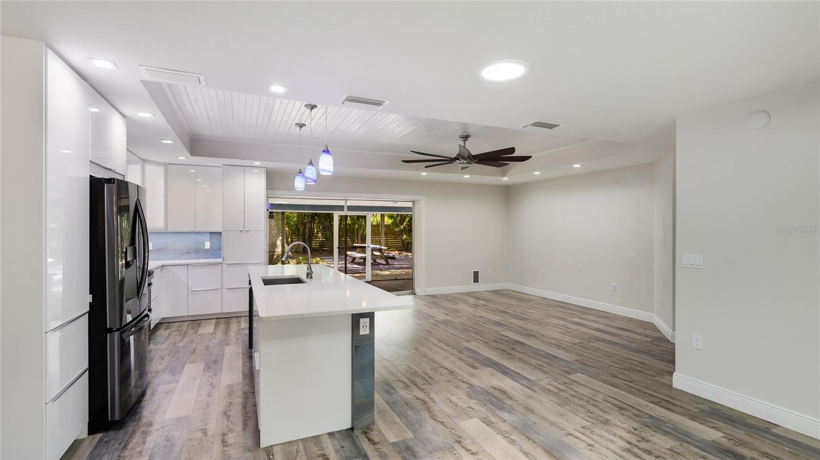 FOREST LAKES - Residential
